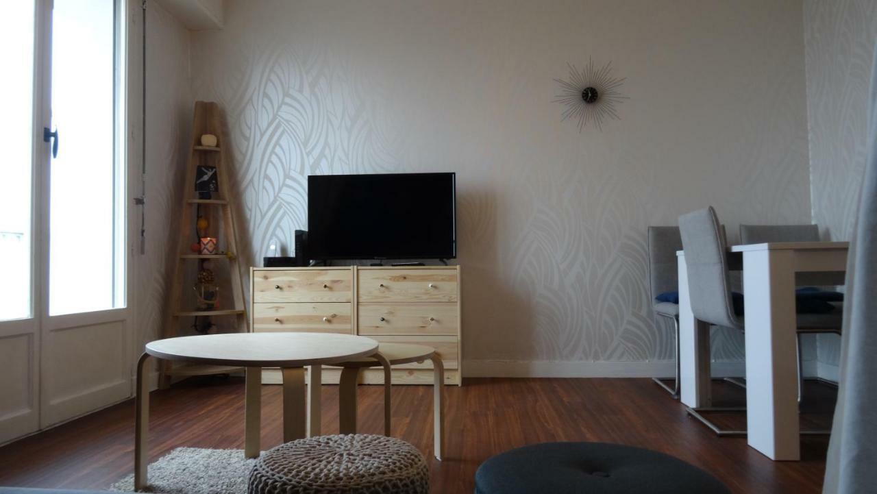 Studio Moderne Avec Jolie Vue 물랭 외부 사진